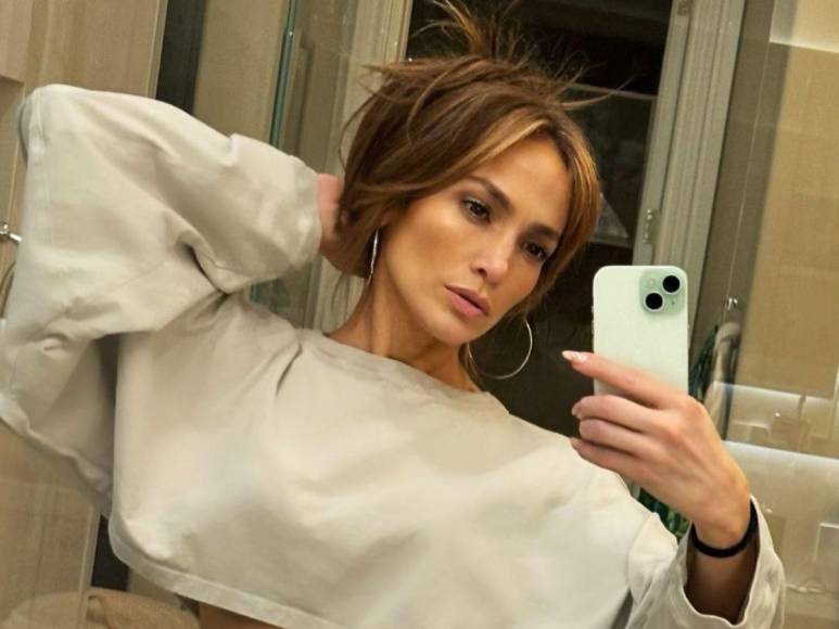 JLo cumple 55 años en medio de fallos y aciertos en su vida artística y personal