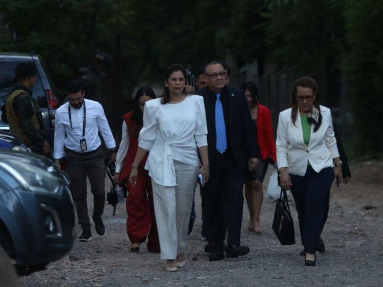 Así fue la ceremonia de izamiento de la Bandera Nacional que inauguró las fiestas patrias