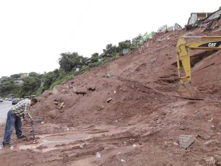 Sin avances en obras tras derrumbe en colonia Villa Nueva