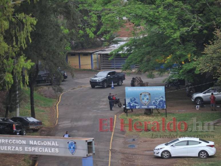 Familia de expresidente Hernández llega a los Cobras, en la que sería su última visita (Fotos)