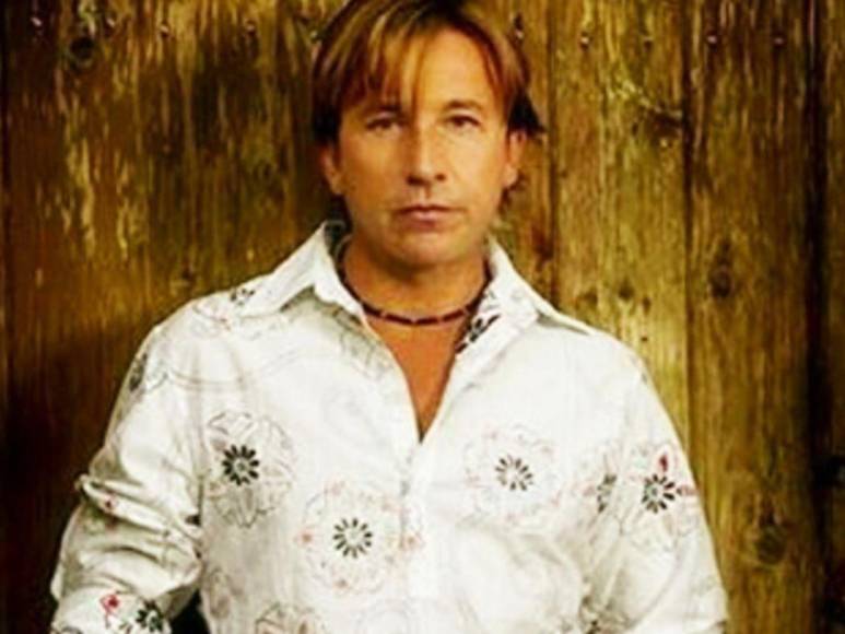 Así ha sido la evolución del look de Ricardo Montaner a través de los años