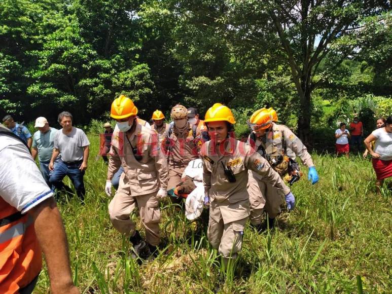 El doloroso rescate de familia que murió ahogada en San Francisco de Yojoa (Fotos)