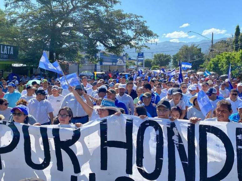 Olanchito dice ‘Libre nunca más’: imágenes de la marcha ‘Por Honduras’