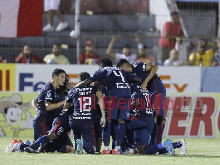 Festín azul y tristeza ceibeña: La goleada 3-0 del Motagua ante Vida en imágenes