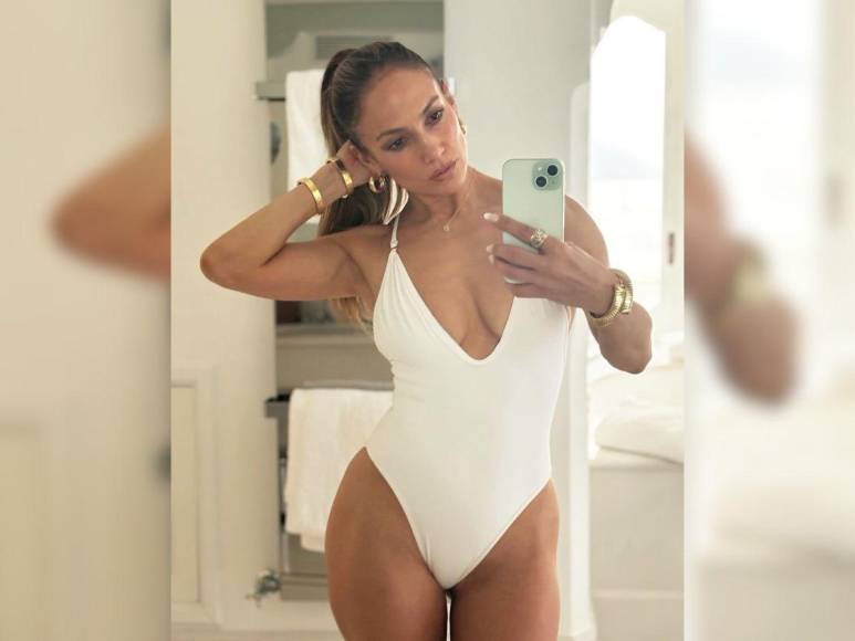 JLo cumple 55 años en medio de fallos y aciertos en su vida artística y personal