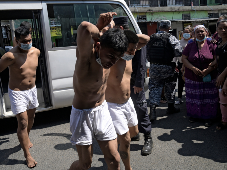 Estado de excepción y lucha frontal contra las pandillas, así enfrenta Bukele la violencia en El Salvador