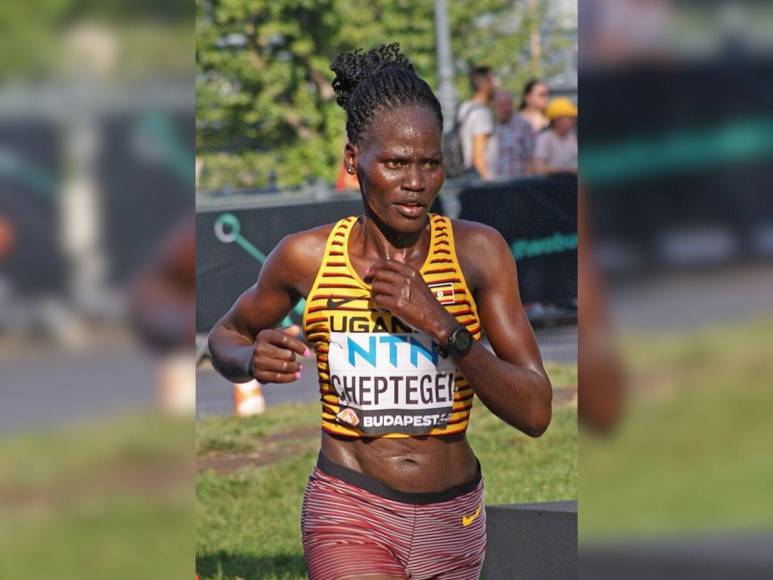 ¿Quién era Rebecca Cheptegei, atleta olímpica que murió tras ser quemada por su expareja?