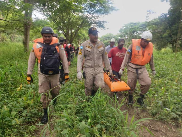 Un niño muerto y un desaparecido: Lo que se sabe sobre la tragedia de migrantes brasileños en río Guayambre