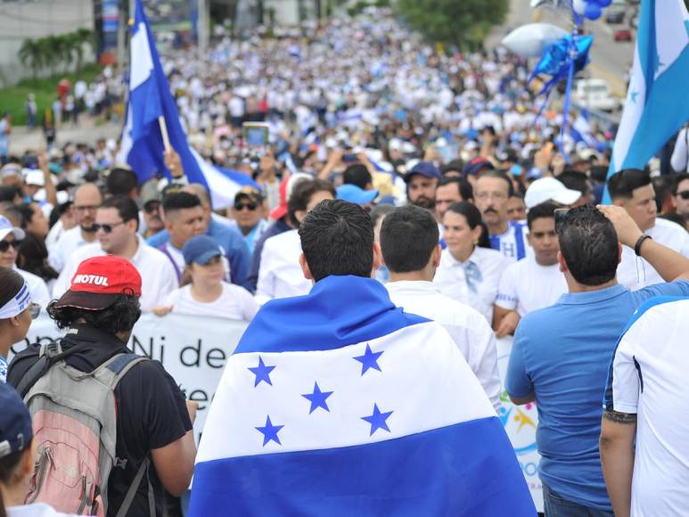 Los mensajes y lo que no se vio de la Gran Marcha por Honduras