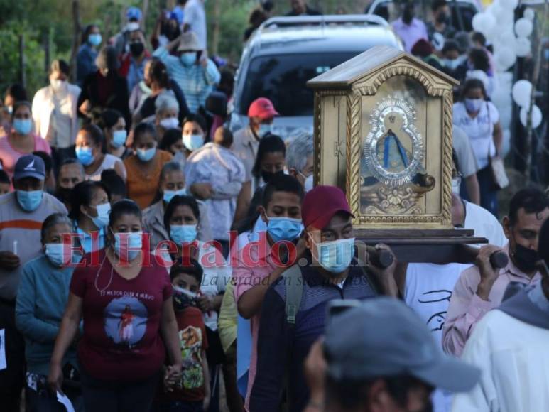 Con misa en El Piligüín celebran aniversario de la Virgen de Suyapa (FOTOS)