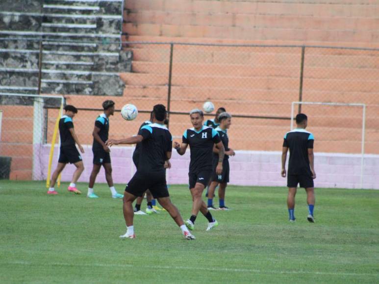 ¡Visita sorpresa! Así fue el entrenamiento de Honduras previo a México