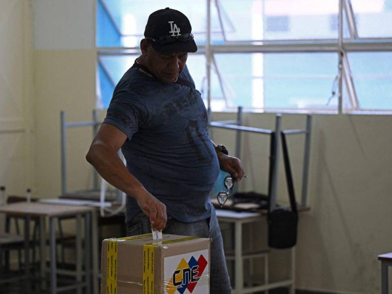 Venezolanos decepcionados tras elecciones: “Esta es la dictadura de Maduro”