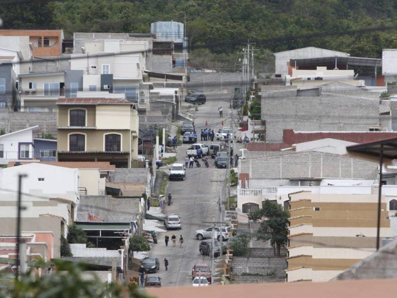 Lo que se sabe sobre el hallazgo de una pareja muerta dentro de su vivienda en la capital