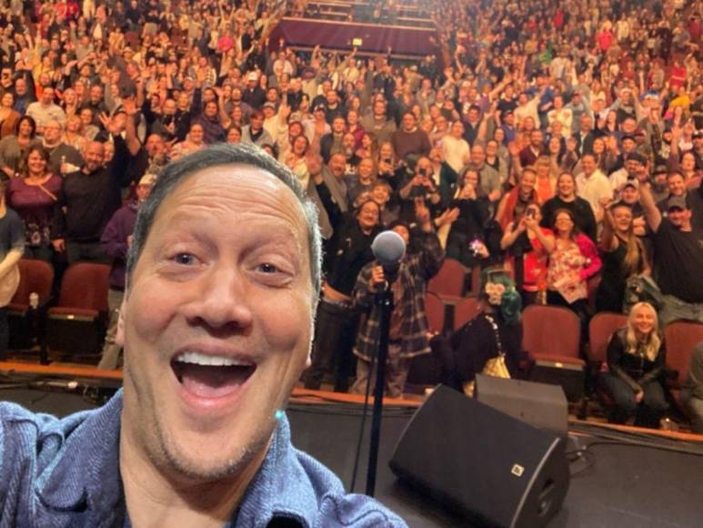 Rob Schneider pide perdón a su hija tras críticas anti-LGBTQ