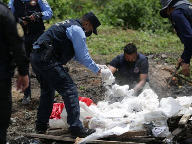 Incineran 48 kilos de cocaína decomisados en 2021; iban marcados como “Tecate”