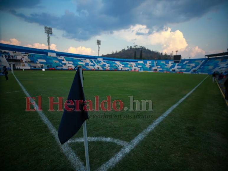 Belleza, seguridad y un estadio vacío en el clásico Motagua vs. Olimpia (FOTOS)