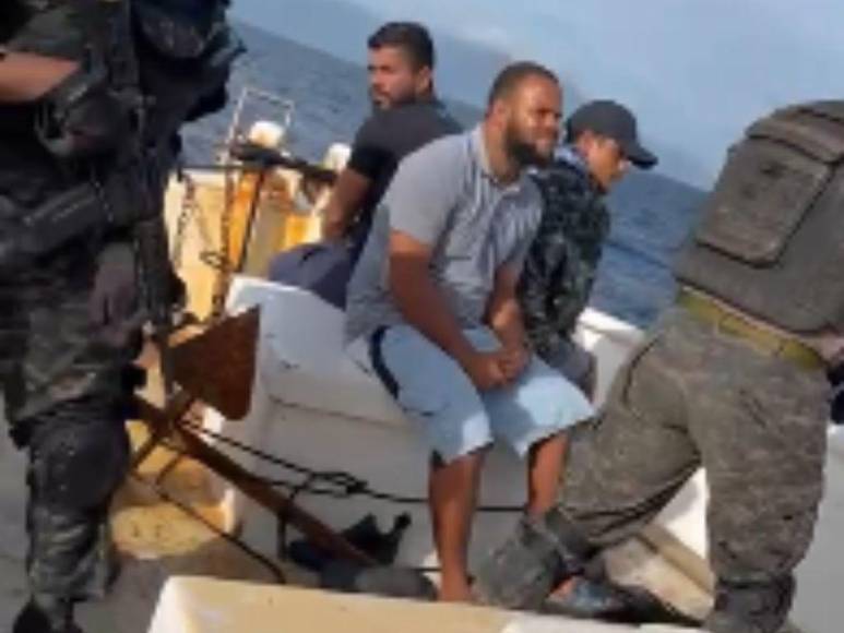 ¡Intentaron tirarla al mar! Así fue la incautación de 324 kilos de cocaína en Caribe hondureño