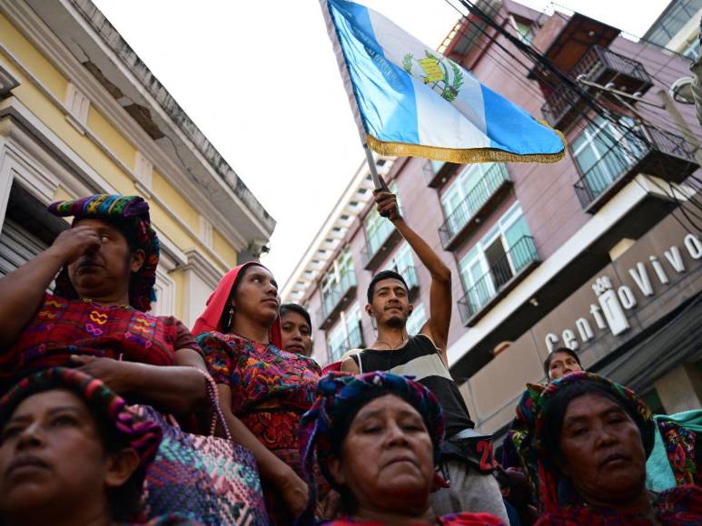 Retraso en investidura de Arévalo desata protestas en Guatemala