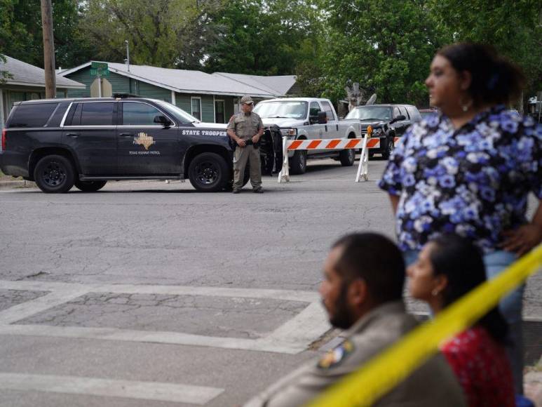 Terror, zozobra y dolor, lo que se sabe de la masacre que dejó 15 muertos en una escuela de Texas