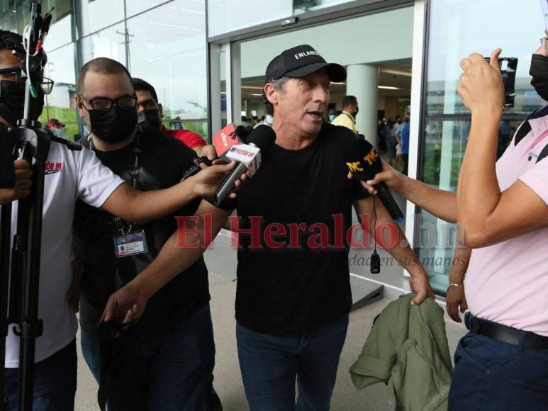 ¡Ilusión merengue! Así se vivió la llegada de Pedro Troglio a Honduras para tomar las riendas del Olimpia