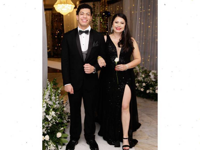 DelCampo School: Prom Night 2023, un desfile de estilos románticos y glamour sobrio