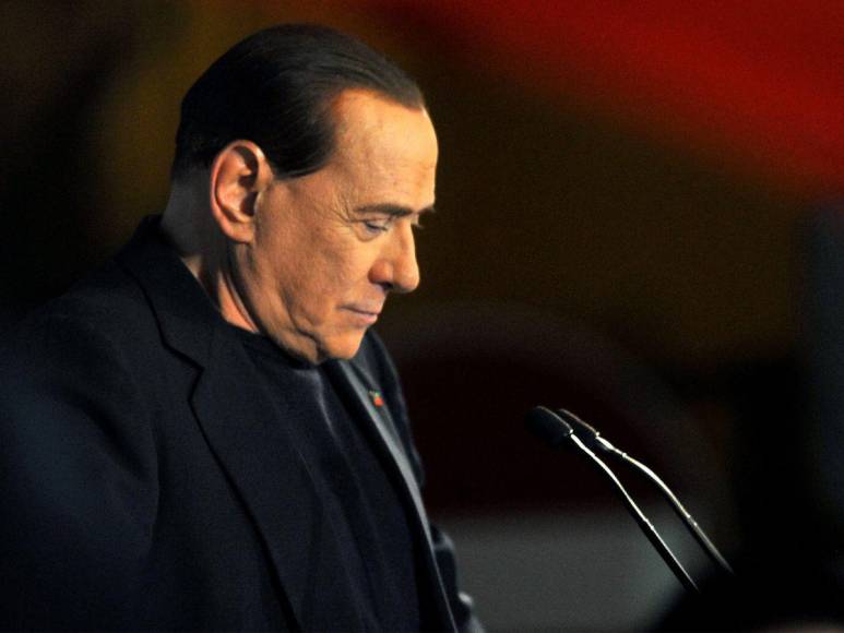 Escándalos sexuales, poder y dinero: la vida de Silvio Berlusconi