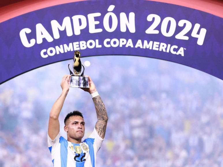 Abrazos y emotivas despedidas: el festejo de Argentina, bicampeón de Copa América