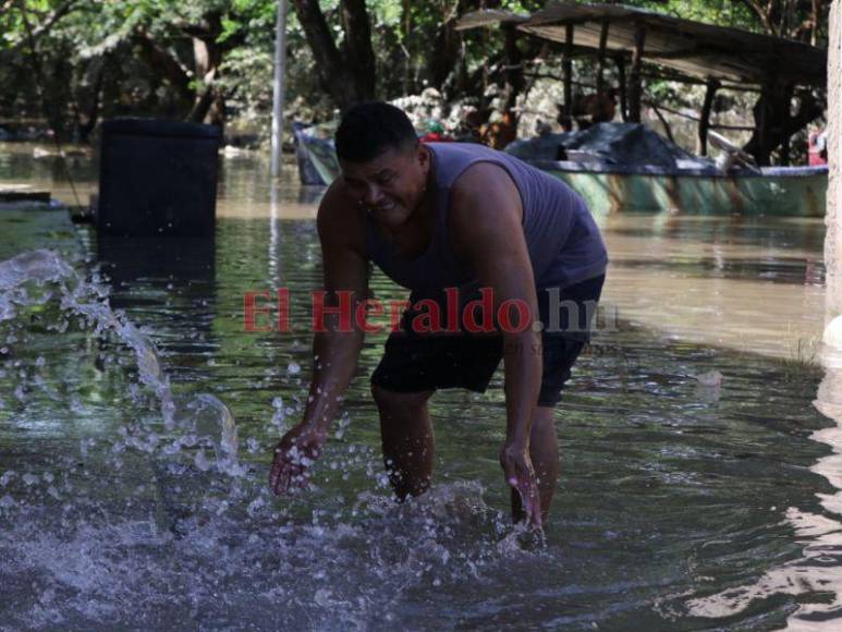 No midió edades ni consecuencias: Julia dejó bajo y entre lodo a El Cubulero, Valle