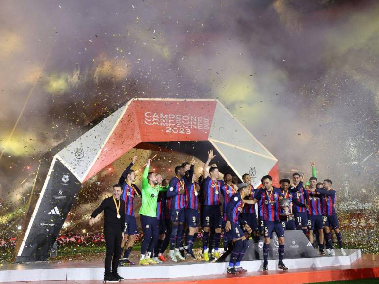 ¡Alegría Blaugrana! Así fue la celebración del Barcelona tras conquistar la Supercopa de España