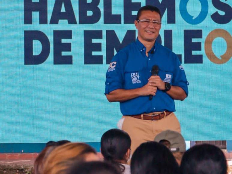 Ebal Díaz, de pastor de la iglesia Luz del Mundo a mano derecha de JOH