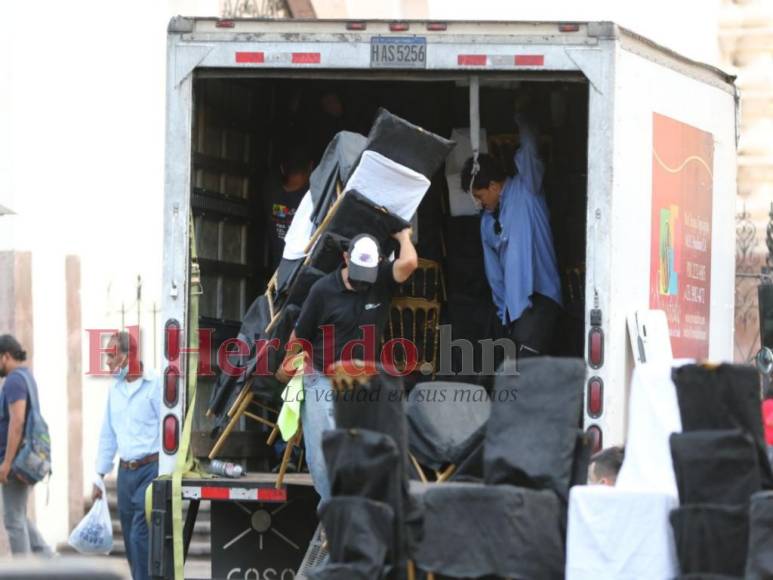 Jorge Aldana supervisa la instalación del escenario donde tomará posesión de la Alcaldía capitalina (Fotos)