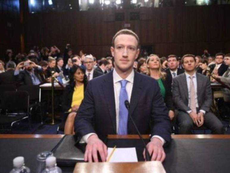 Millonarias pérdidas y caída de Facebook: ¿A cuánto asciende la fortuna de Mark Zuckerberg, creador de Facebook?