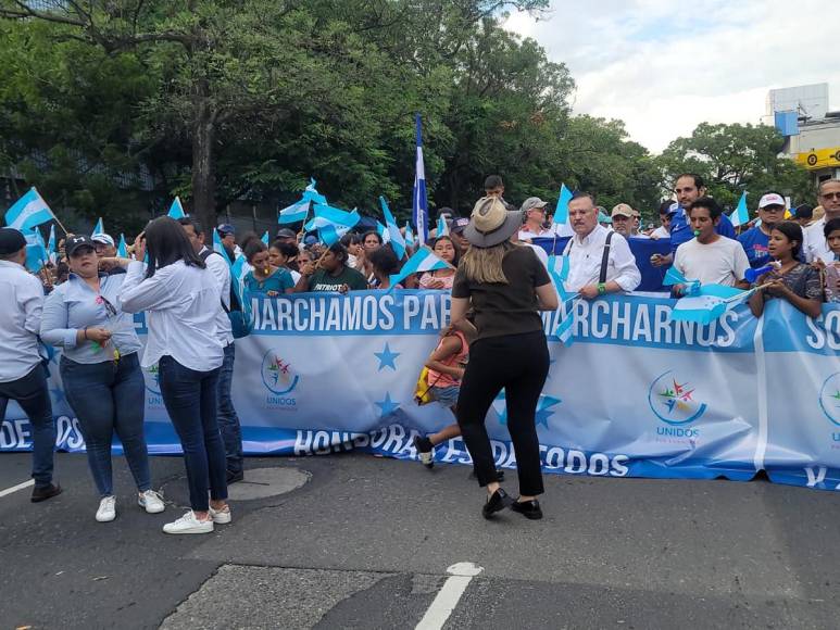 Oposición realiza quinta marcha “Por Honduras” en San Pedro Sula