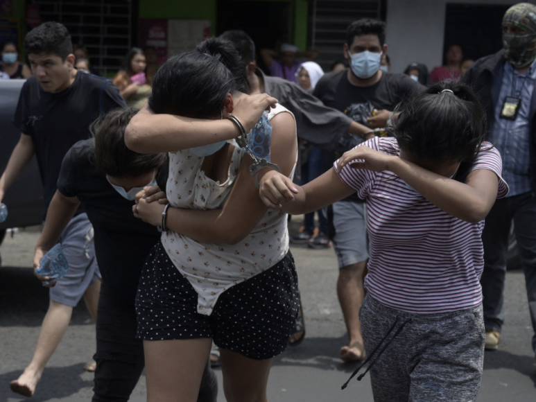 Estado de excepción y lucha frontal contra las pandillas, así enfrenta Bukele la violencia en El Salvador