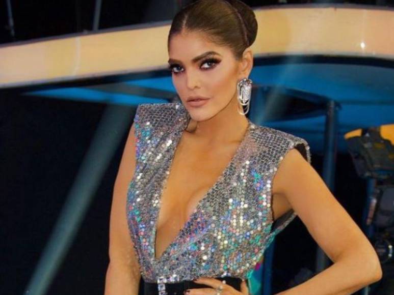 Así es Ana Bárbara, la crítica de La Academia que encanta con sus looks, talento y comentarios ‘maternales’