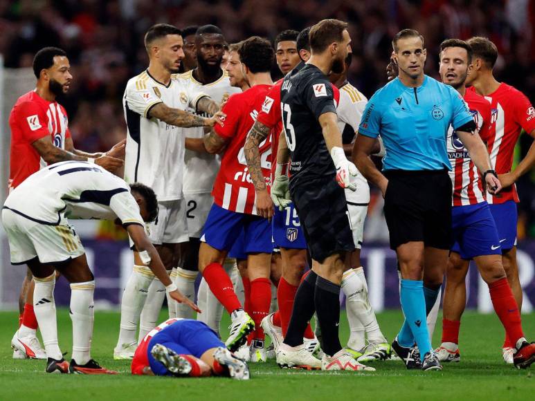 Frustración blanca, la intensidad del Cholo y polémica: las imágenes que dejó el triunfo del Atleti sobre el Real Madrid