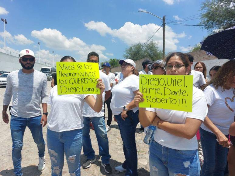 Cinco jóvenes desaparecen tras ir a una feria en México; circula presunto video de sus muertes