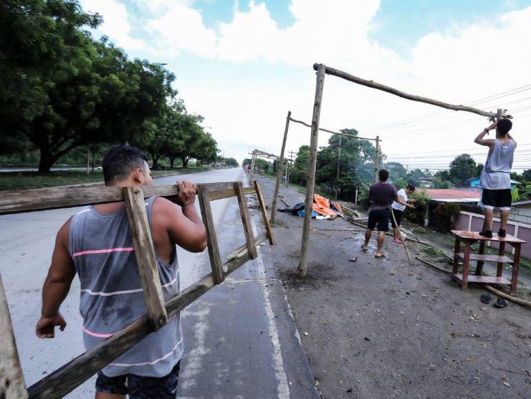 Comienzan evacuaciones en zonas de riesgo de Honduras ante tormenta Julia