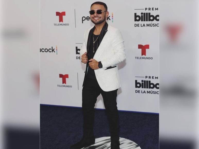 Orgullo catracho: así lució Tailo Paz, el cantante hondureño que deslumbró en los Premios Billboard 2023