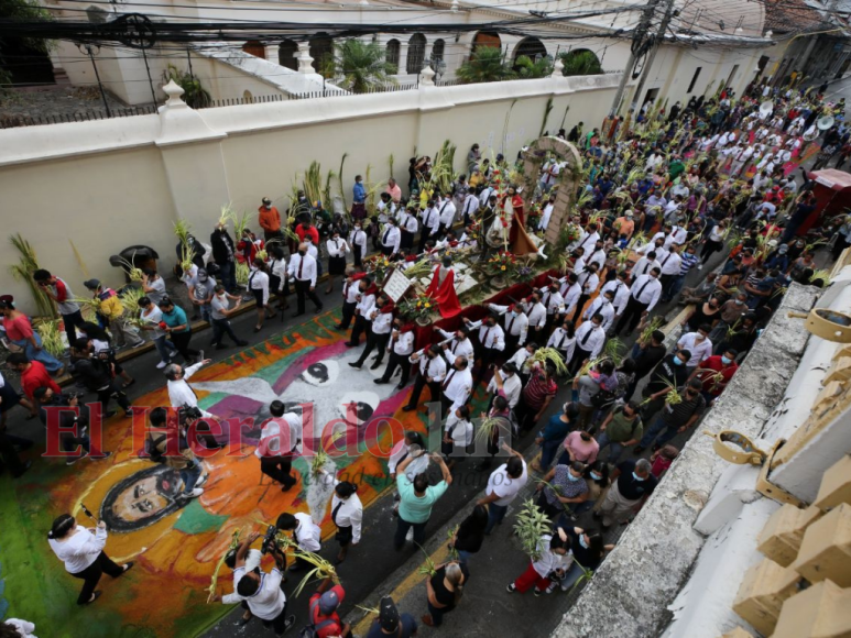 Renovación de la fe: católicos celebran el Domingo de Ramos en la capital