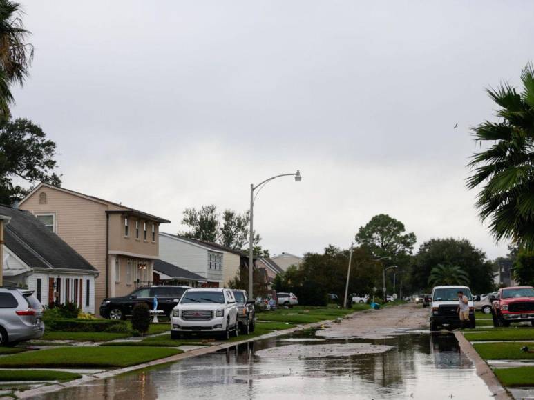 Fuertes inundaciones dejó Francine tras su paso por Luisiana, Estados Unidos