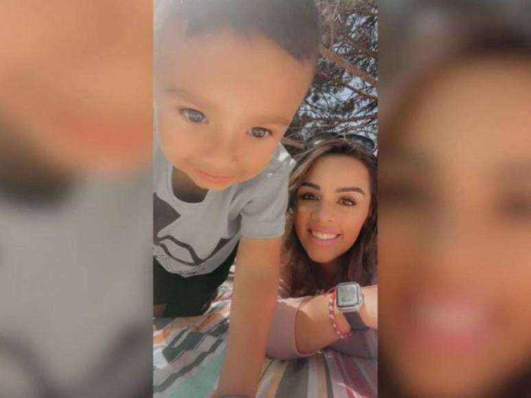 Niño de 3 años se ahoga en parque acuático de Texas mientras su madre usaba celular