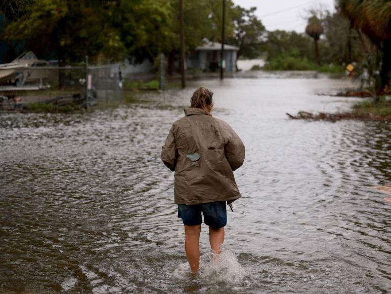 Imágenes del paso de la tormenta tropical Debby en el sureste de EUA