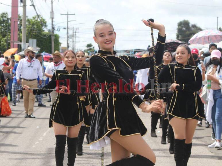 Las palillonas más bellas de los desfiles patrios este 2022 en Honduras