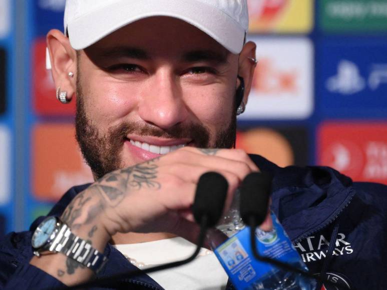 Avión privado, una mansión y pagos por uso de redes sociales: los detalles sobre el contrato de Neymar en Arabia Saudita