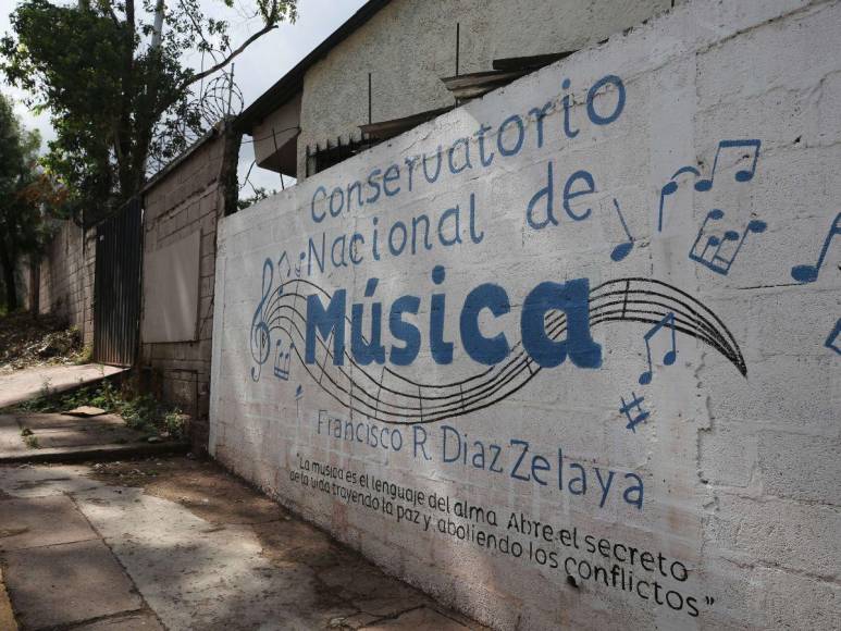 ¡SOS para el Conservatorio Nacional de Música! Edificio se cae a pedazos sin respuesta de autoridades