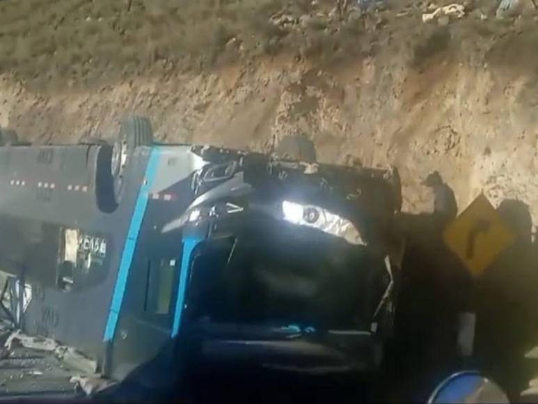 Accidente de bus en Perú: 13 personas muertas y varios heridos