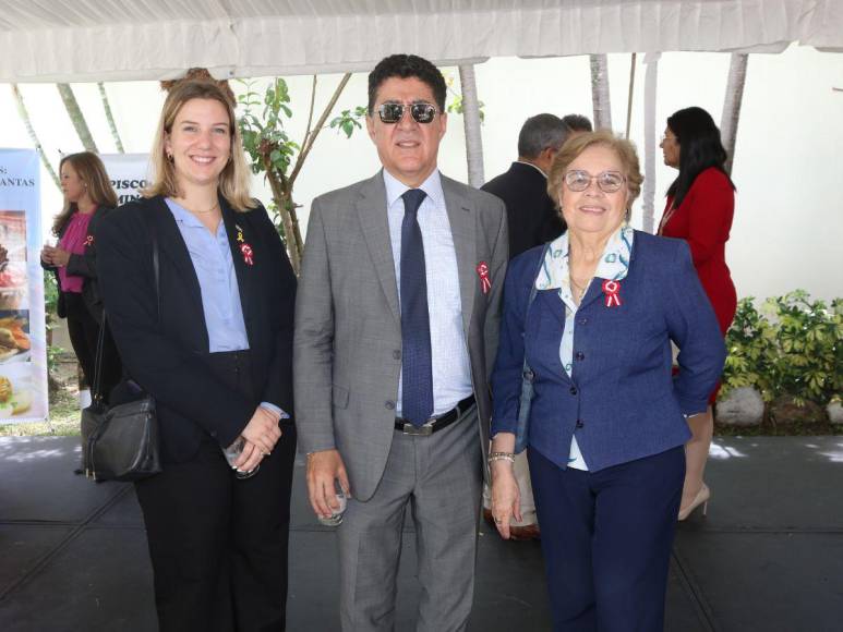 Cuerpo diplomático brinda por la Independencia del Perú