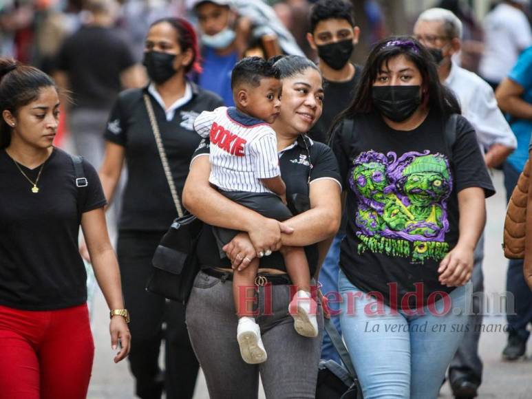 Amorosas, compresivas y fuertes, así son las madres hondureñas (Fotos)