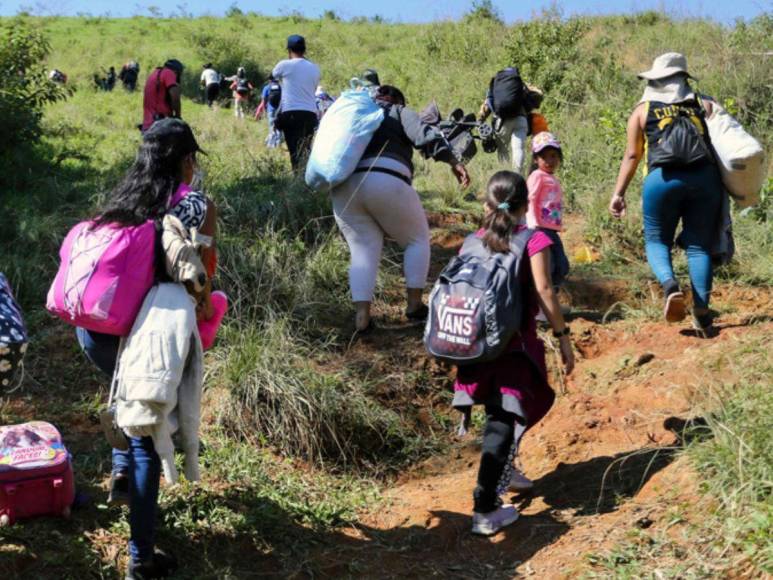 Cobros abusivos y otras irregularidades que sufren los migrantes nicaraguenses en su paso por Honduras